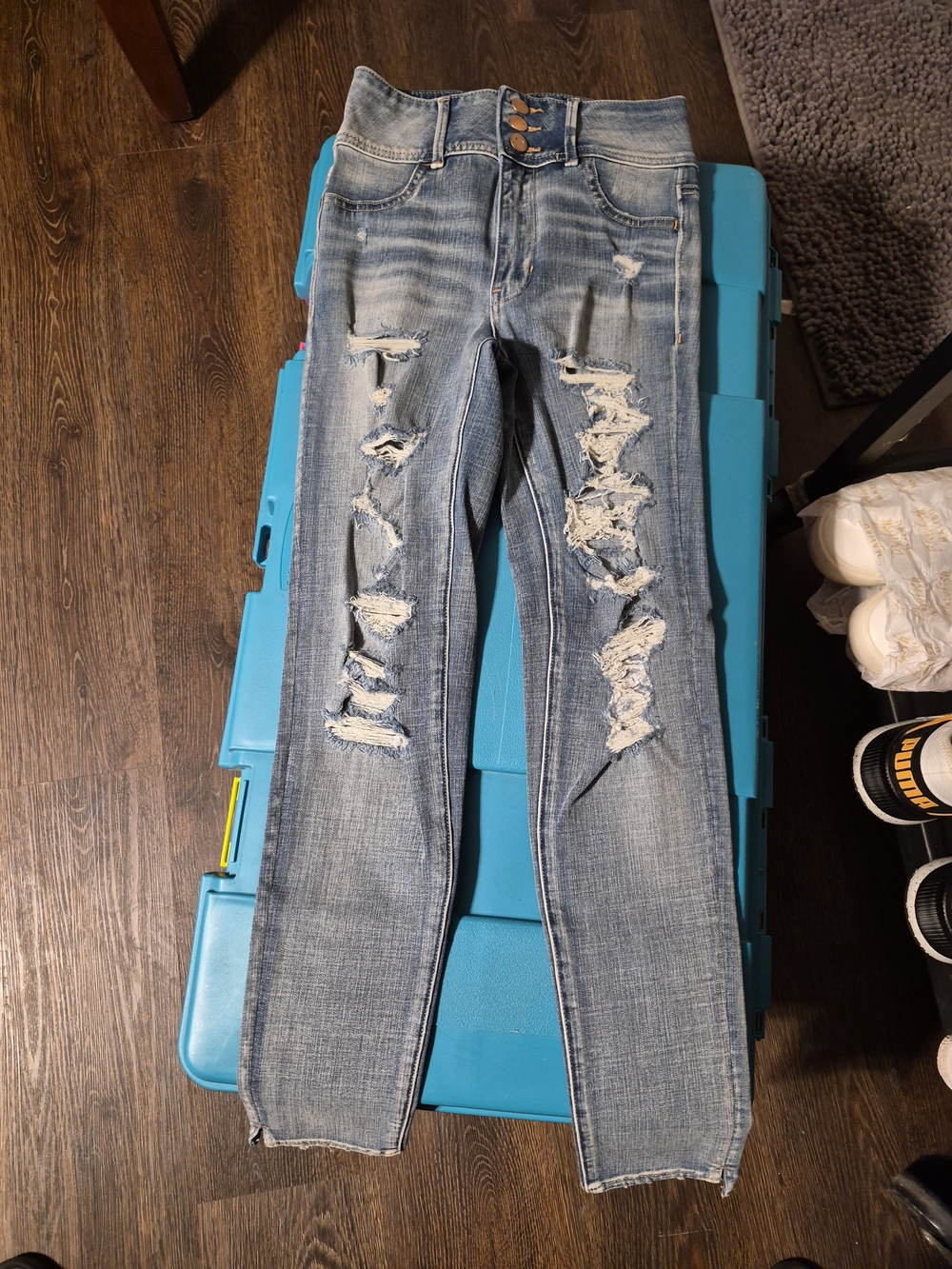 American Eagle Distressed Straight Leg Jeans
